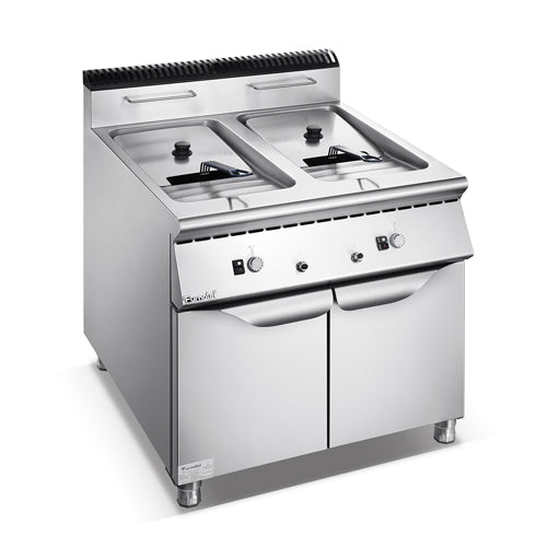 900 Series Gas 2-Tank Fryer With Cabinet